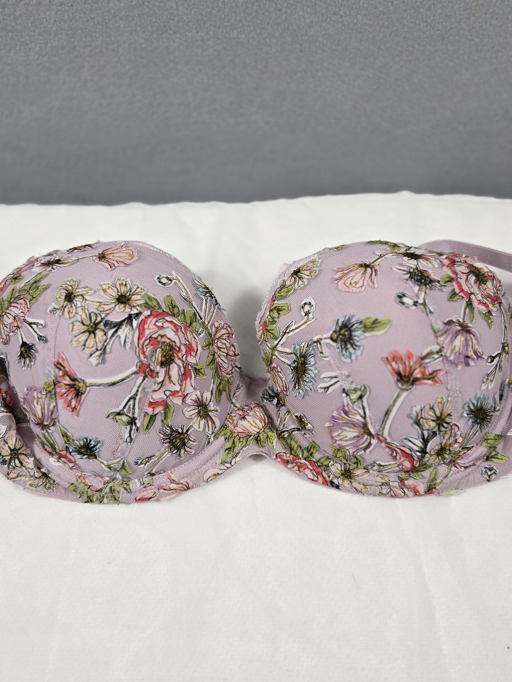 Victoria's Secret Dream Angels Floral Embroidered Demi Bra - 36D